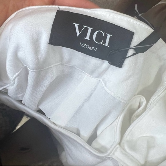 🌟NWT VICI collection belted high waisted wide leg pants/trousers, white, size M - Picture 9 of 10